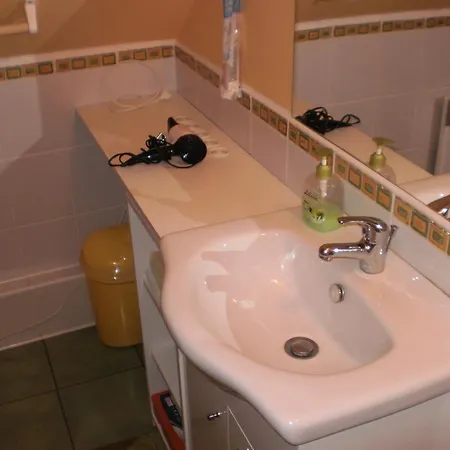 Privat Buk 100 Apartment