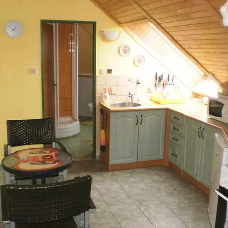 Privat Buk 100