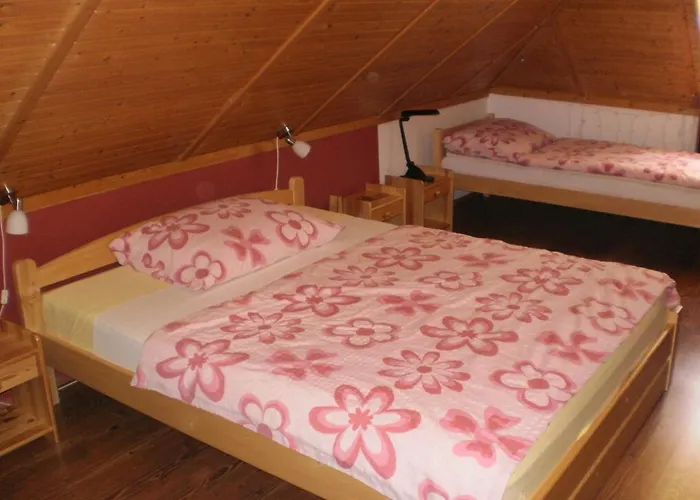Privat Buk 100 Appartement Jindřichův Hradec